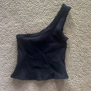 Urban outfitters one shouldered top *cropped fit
